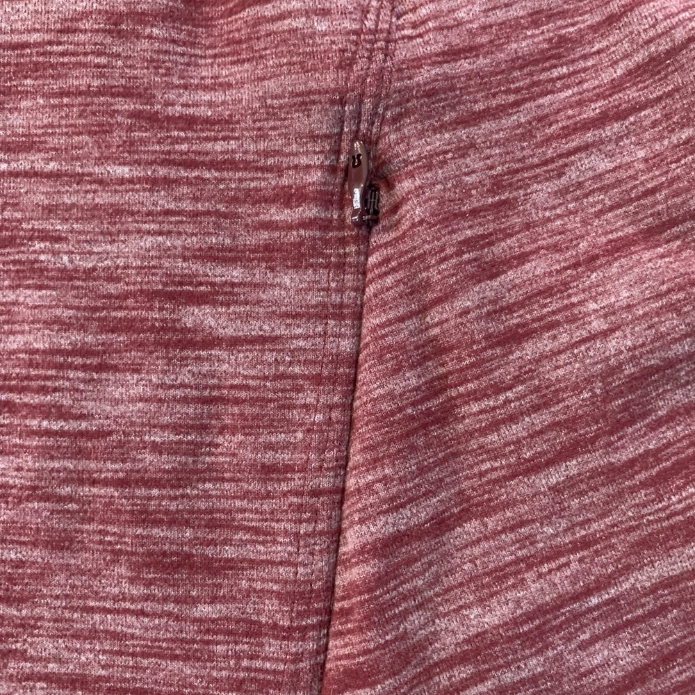 Lululemon quarter zip like new condition size 6 - Picture 3 of 5
